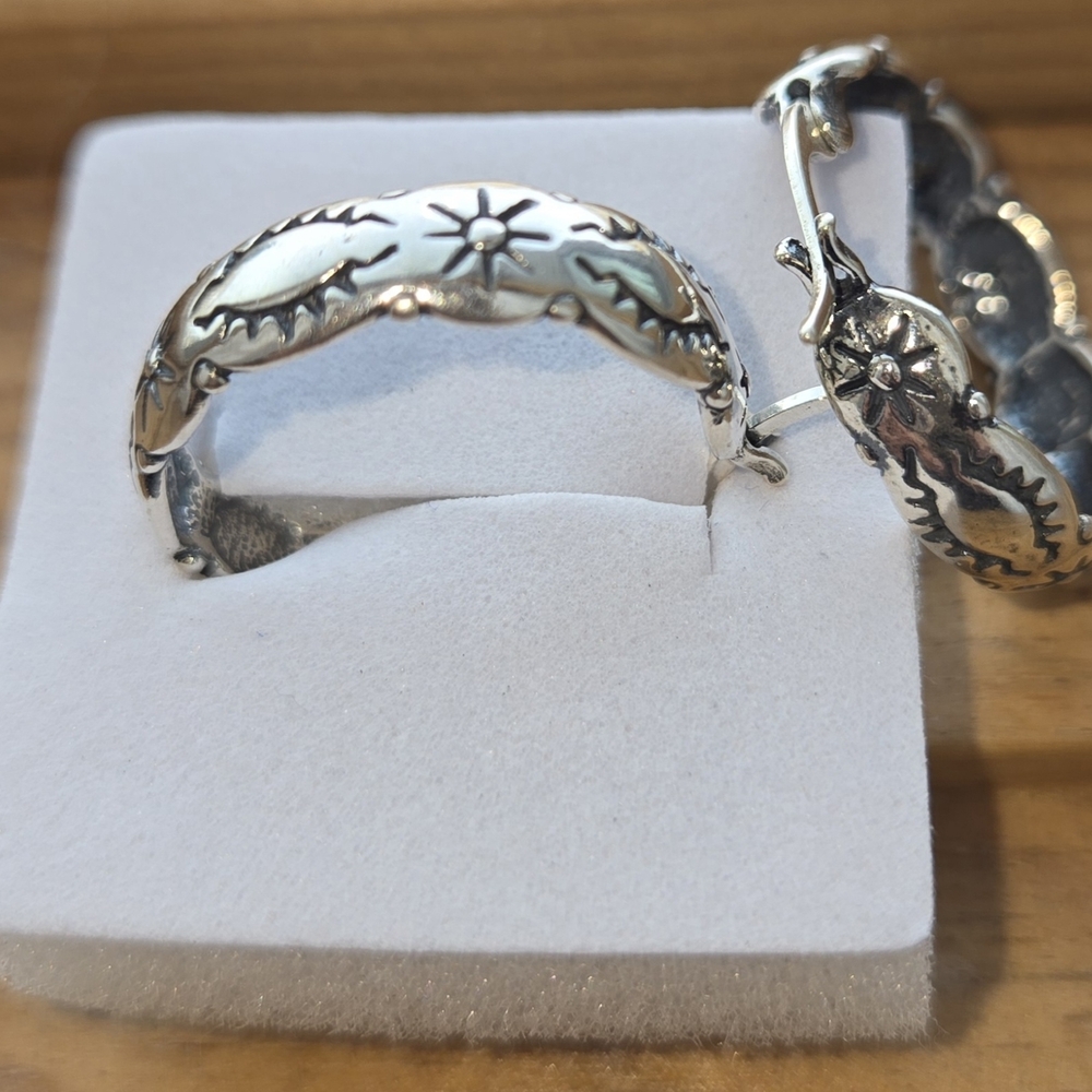 Elegant Silver Women's Jewelry Set
